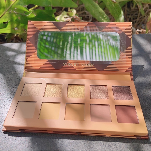 Violet Voss Golden Sunflower eye shadow - Picture 15 of 15